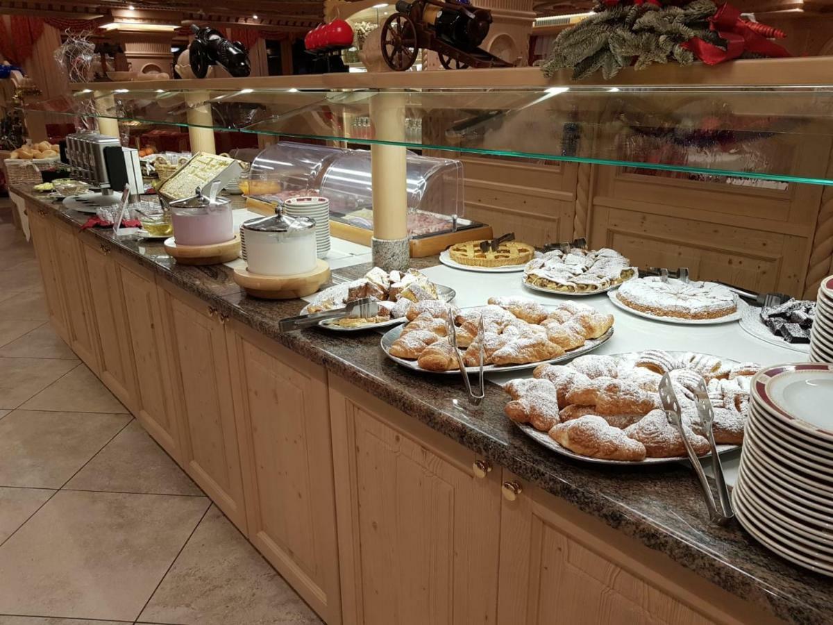 Hotel Madonna Delle Nevi โฟลการีดา ภายนอก รูปภาพ